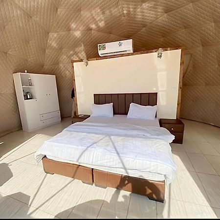 Hôtel Golden Memories Camp à Wadi Rum Extérieur photo