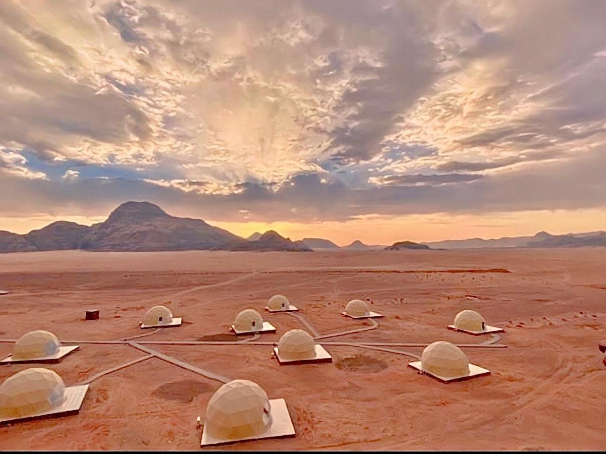 Hôtel Golden Memories Camp à Wadi Rum Extérieur photo